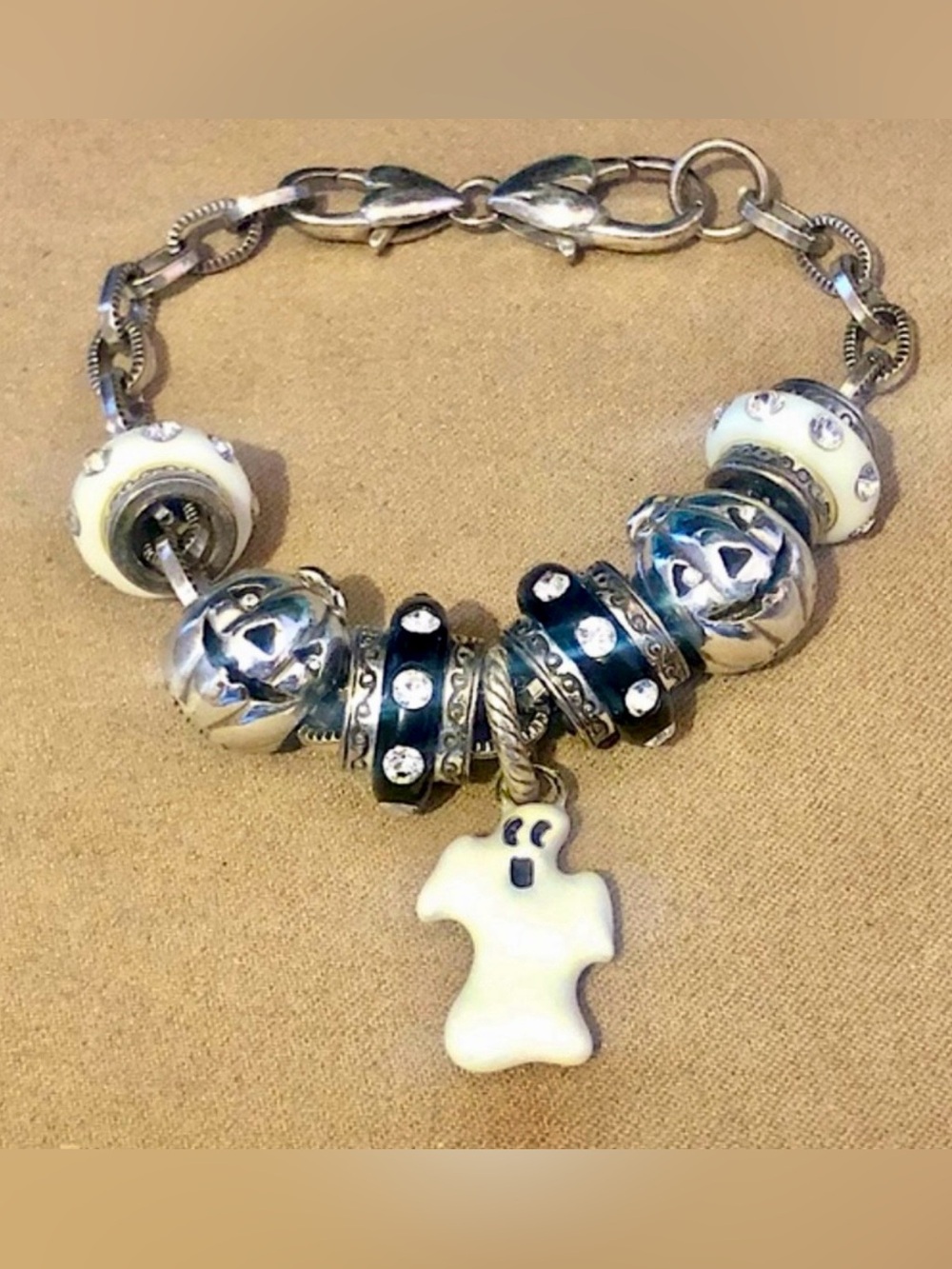 🎃Listing! 🆕 Brighton Ghost charm Enameled in white & black on both sides - Picture 5 of 10